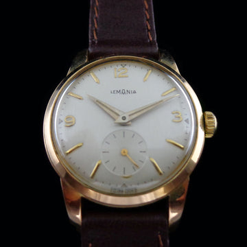 Lemania 32mm in gold and stainless steel from the 1950’s with caliber 3000