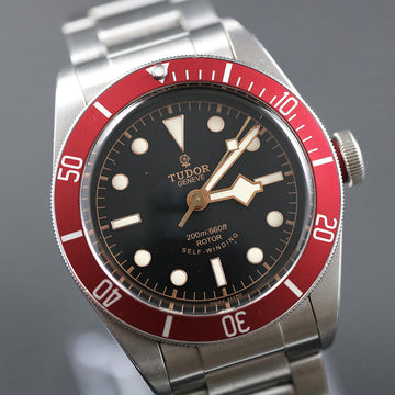 Tudor Heritage Black Ref 79220R Bay in SS caliber 2824 – Full Set