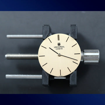 Universal Geneve movement with Cal 1-42 (Hand Winding) with dial