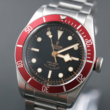 Tudor Heritage Black Ref 79220R Bay in SS caliber 2824 – Full Set