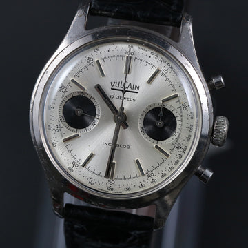 Vulcain 36.50mm chronograph with Panda dial and Valjoux 7733 from the 1970’s - Serviced