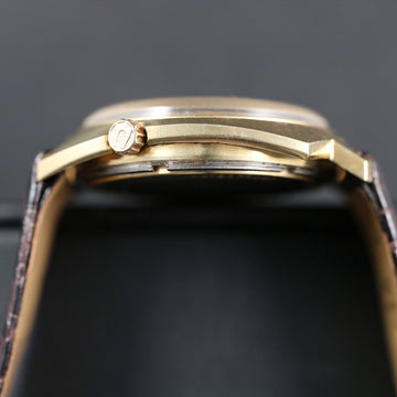 Bulova Accutron M7 from the 1967 in 14K yellow gold with beautiful case shape