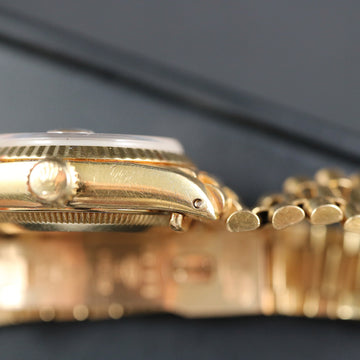 Rolex Oyster Perpetual Datejust 6917 in 18K YG – Tiger Eye dial - 26mm - 1979