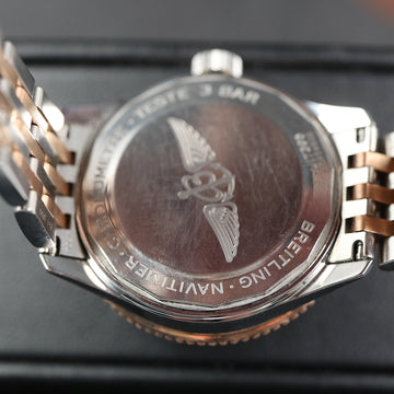 Breilting Navitimer Automatic – Ref U17395 - 35mm – MOP dial - Cal 17 – 2020 - Full set
