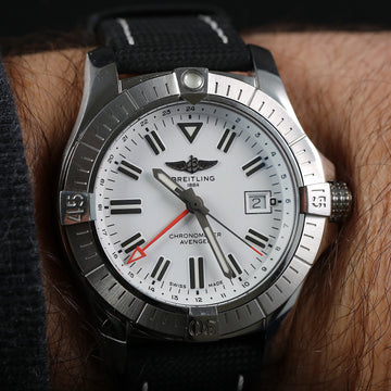 Breitling Avenger GMT – Ref A32397 – SS with Caliber 32 – Full Set