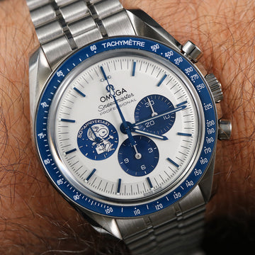 Omega Speedmaster professional Snoopy - Ref 31032425002001 – 07/2023 - Full Set - Mint