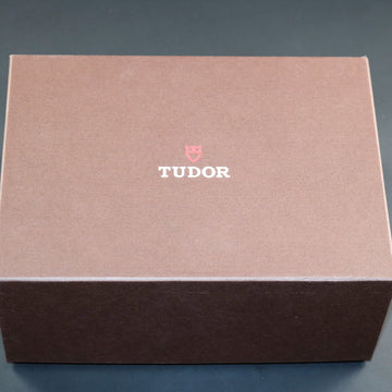 Tudor Heritage Black Ref 79220R Bay in SS caliber 2824 – Full Set