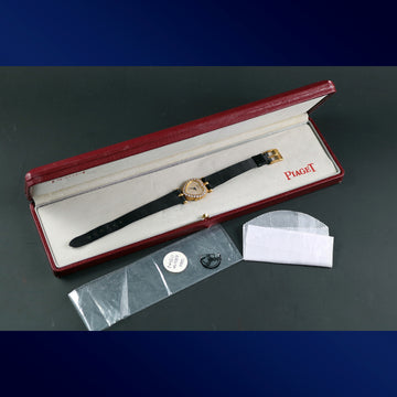 Piaget Heart with Ref 146930 – 18K YG – Movt 8P2