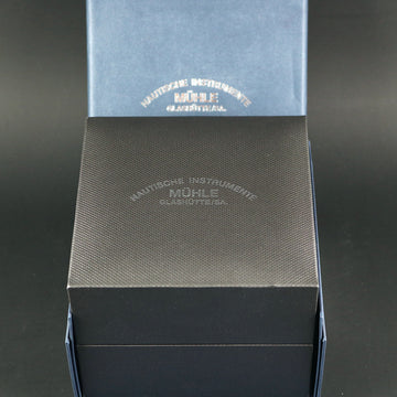 Muhle Glashutte Nautische Instrumente Seebataillon GMT M1 28-62 KB – Titanium – Full Set