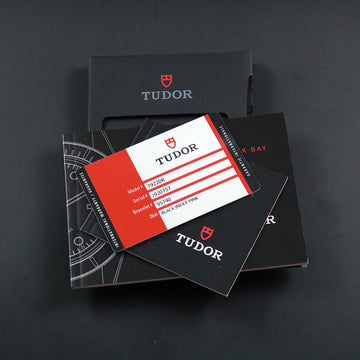 Tudor Heritage Black Ref 79220R Bay in SS caliber 2824 – Full Set