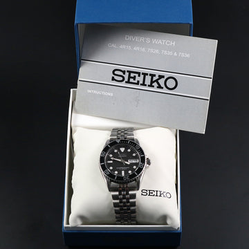 Seiko SKX023 – SN 768227 – black bezel – 1997 – 38mm