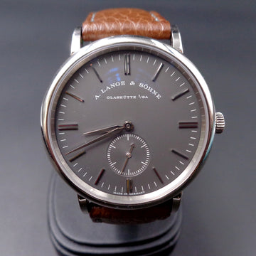 A Lange & Sohne - Saxonia with ref 216.027 in white gold with caliber L941.1 - FULL SET
