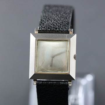 Boucheron Reflet B.1203.255 in platinum with manual winding movement from 1960’s