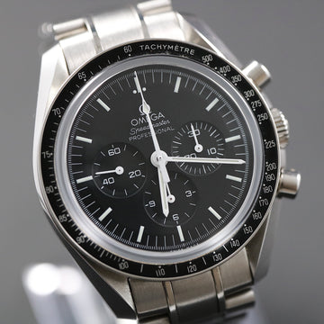 Omega Speedmaster professional chronograph Ref 31130423001006 – 11/24/2017. Full Set