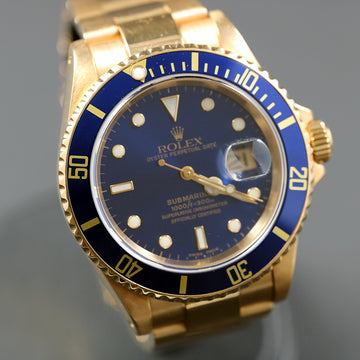 Rolex Oyster Perpetual Date Submariner 16618 from 2002 - Full Set