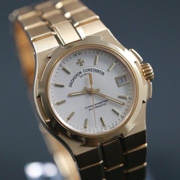 Vacheron Constantin Overseas 42050/423J in 18K yellow gold – Serviced by VC