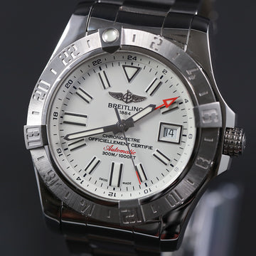 Breitling Avenger II GMT – Ref A32390 – SS with Caliber 32