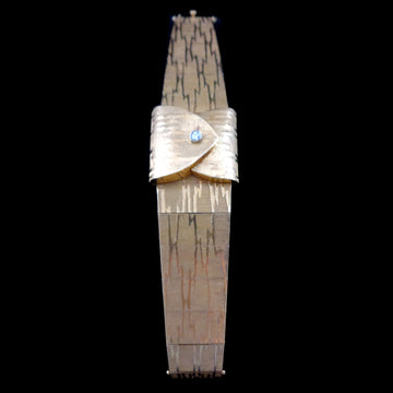 Beautiful Omega Secret watch in 18K solid yellow gold from 1960 with manual wind movement