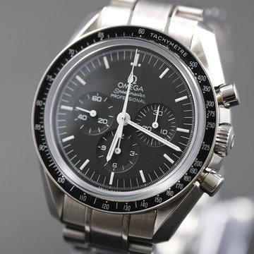 Omega Speedmaster professional chronograph Ref 31130423001006 – 11/24/2017. Full Set
