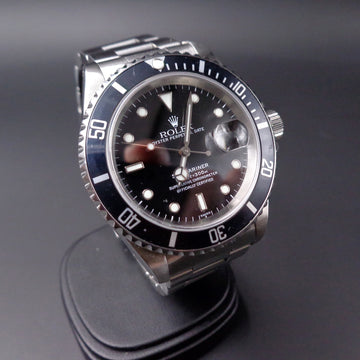 Rolex Oyster Perpetual Date Submariner 16610 with caliber 3135 from 1998