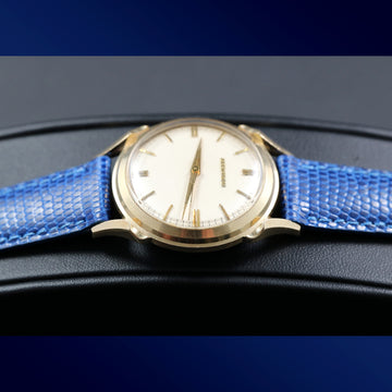 Bulova Accutron 214 from the 1960’s in 14K yellow gold with beautiful lugs - Serviced