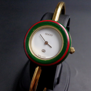 Gucci 1100 L with 10 bezels - Gold plated bangle and quartz movement
