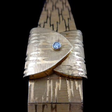 Beautiful Omega Secret watch in 18K solid yellow gold from 1960 with manual wind movement