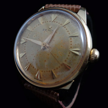 Zenith in 18K yellow gold with cal 120 from 1957 – Fully serviced