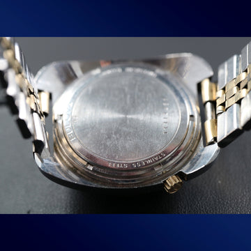 Bulova Accutron N5 Mickey Mouse Walt Disney Productions in gold and SS - Caliber 2182G