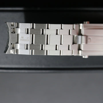 Omega Seamaster bracelet with reference STZ001159 – STZ010108