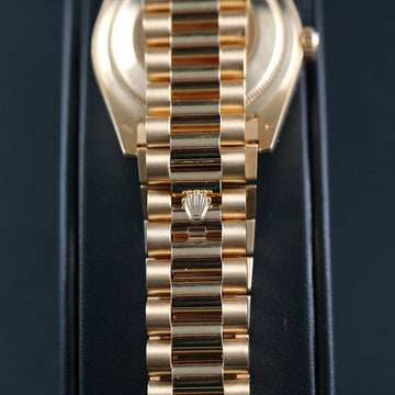 Rolex Oyster Perpetual Day Date President Ref 118208 in 18K yellow gold with enamel dial from 2016 - Full Set