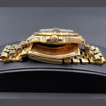 Rolex Oyster Perpetual 1675 GMT Master with brown Tiffany dial in 18K yellow gold