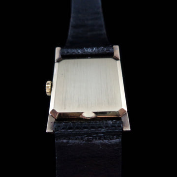LeCoultre square in 14K solid yellow gold with movement 9 RO