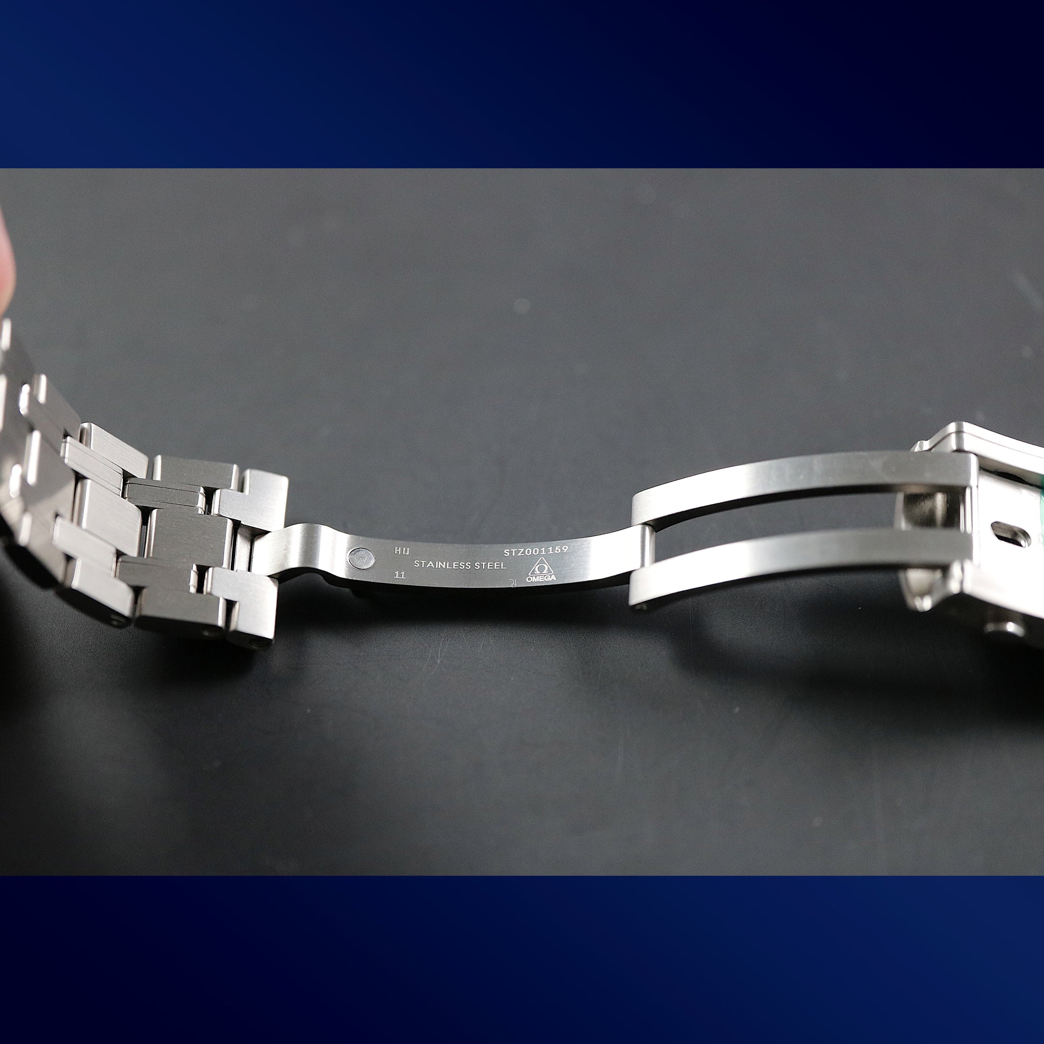 Omega Seamaster bracelet with reference STZ001169 – STZ010108