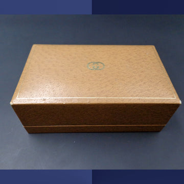 Gucci 1100 L with 10 bezels - Gold plated bangle and quartz movement