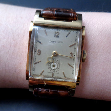 Longines in 14K yellow gold with dome crystal and caliber 9L from 1949