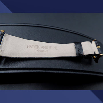 Patek Philippe Calatrava 3520D in 18K yellow gold with caliber 177