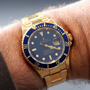 Rolex Oyster Perpetual Date Submariner 16618 from 2002 - Full Set