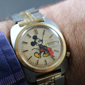 Bulova Accutron N5 Mickey Mouse Walt Disney Productions in gold and SS - Caliber 2182G