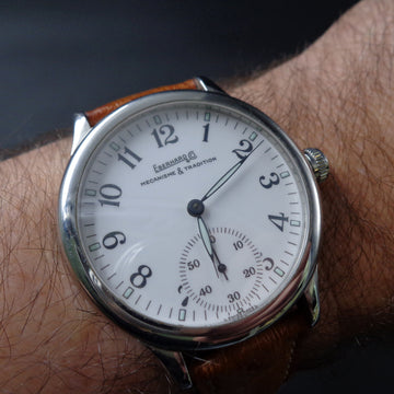 Eberhard Traversetolo with white dial in stainless steel
