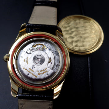 Girard Perregaux GP4900 LE in 18K YG with automatic movement