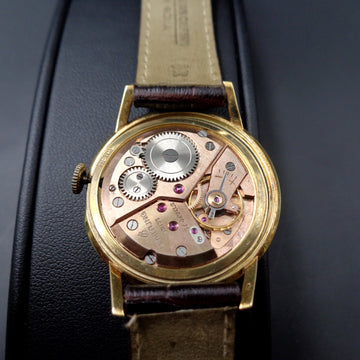 Breitling Geneve from the 1960’s in 18K yellow gold with caliber Felsa Peseux 330