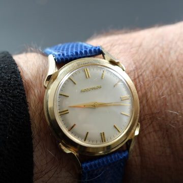 Bulova Accutron 214 from the 1960’s in 14K yellow gold with beautiful lugs - Serviced