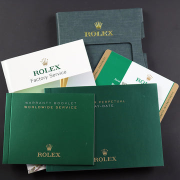 Rolex Oyster Perpetual Day Date President Ref 118208 in 18K yellow gold with enamel dial from 2016 - Full Set