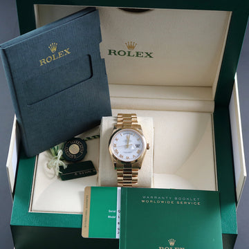 Rolex Oyster Perpetual Day Date President Ref 118208 in 18K yellow gold with enamel dial from 2016 - Full Set